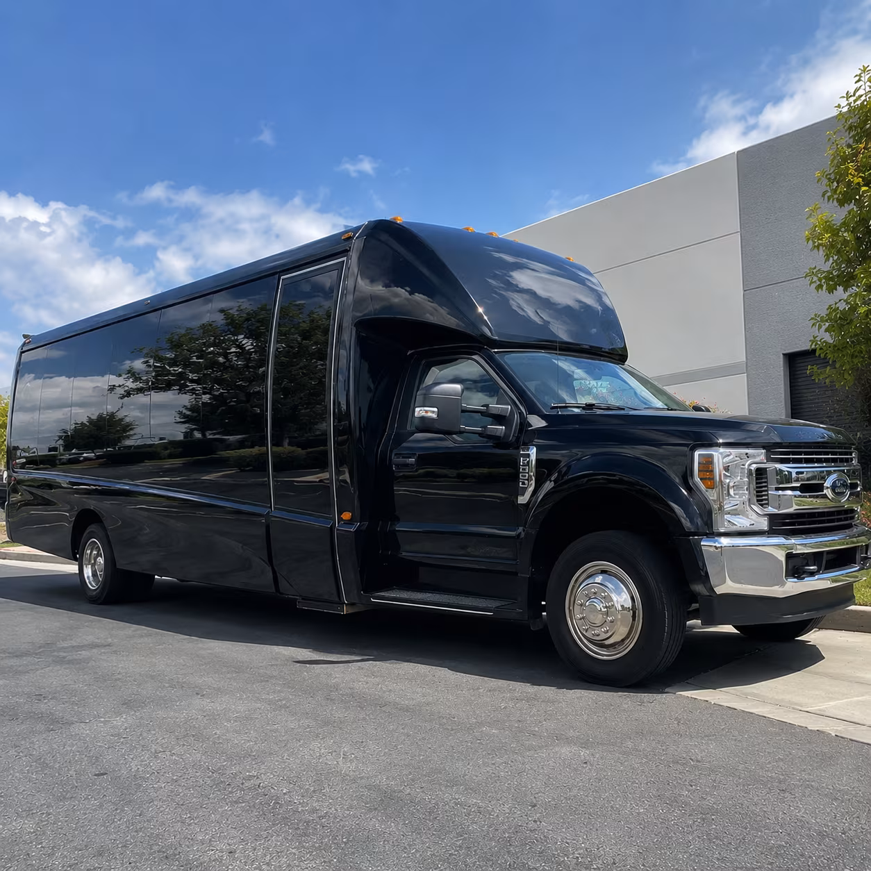 alvin rent a shuttle bus for your alvin employees