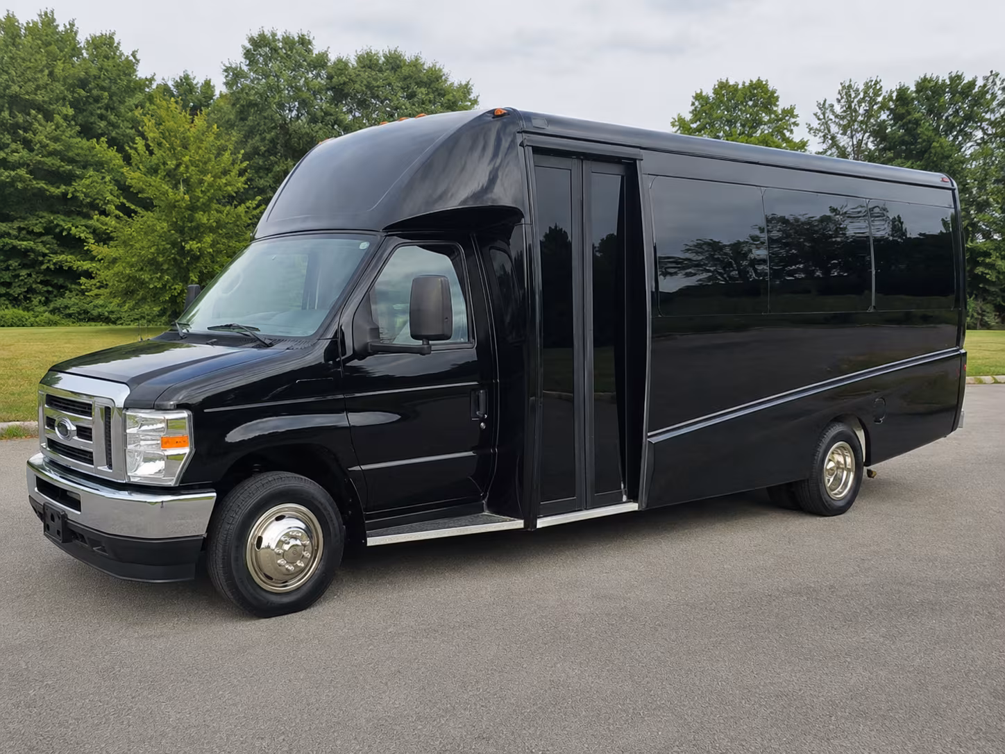alvin wedding charter bus rentals for your guests