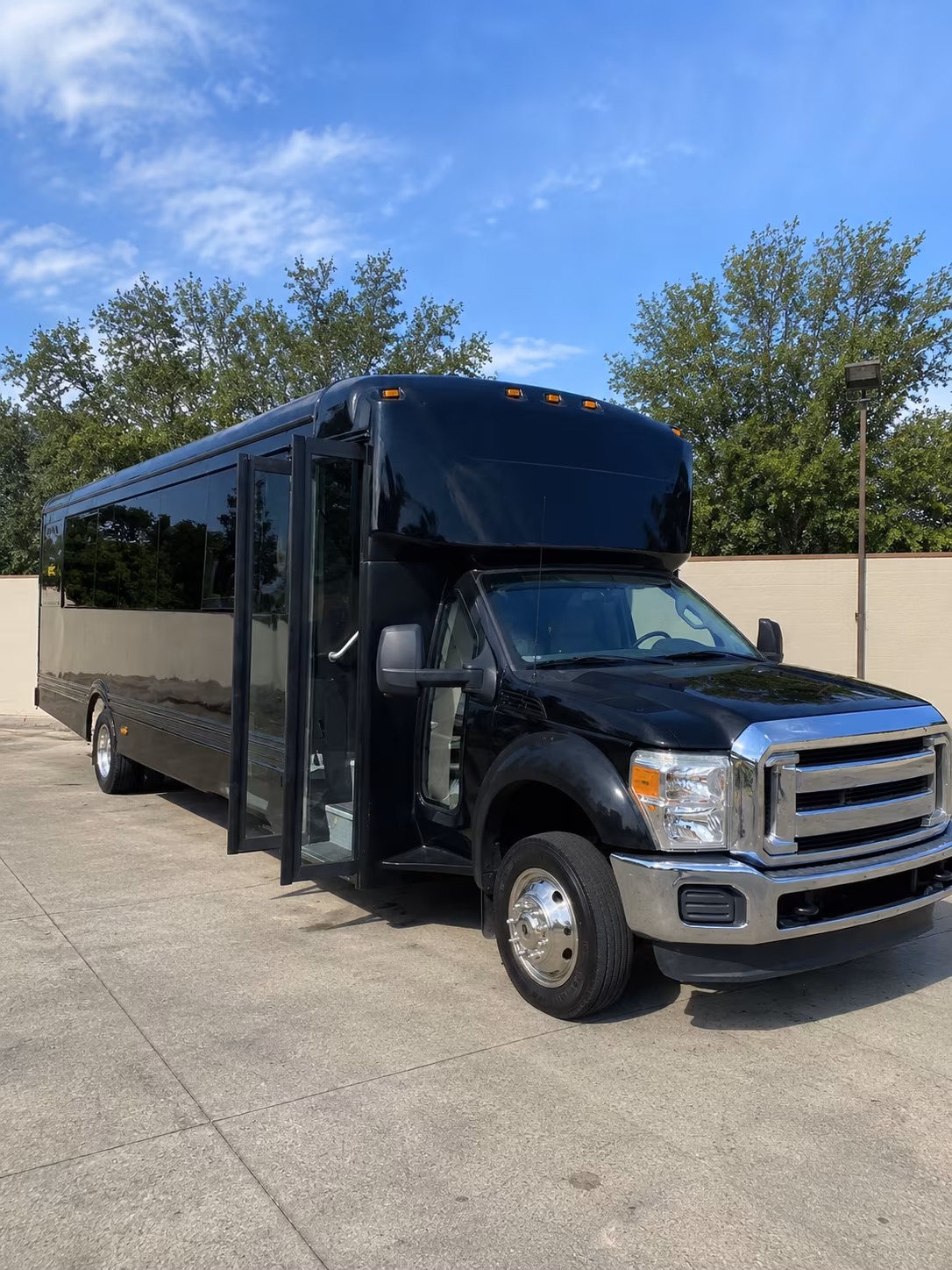 galveston 20 passenger party bus