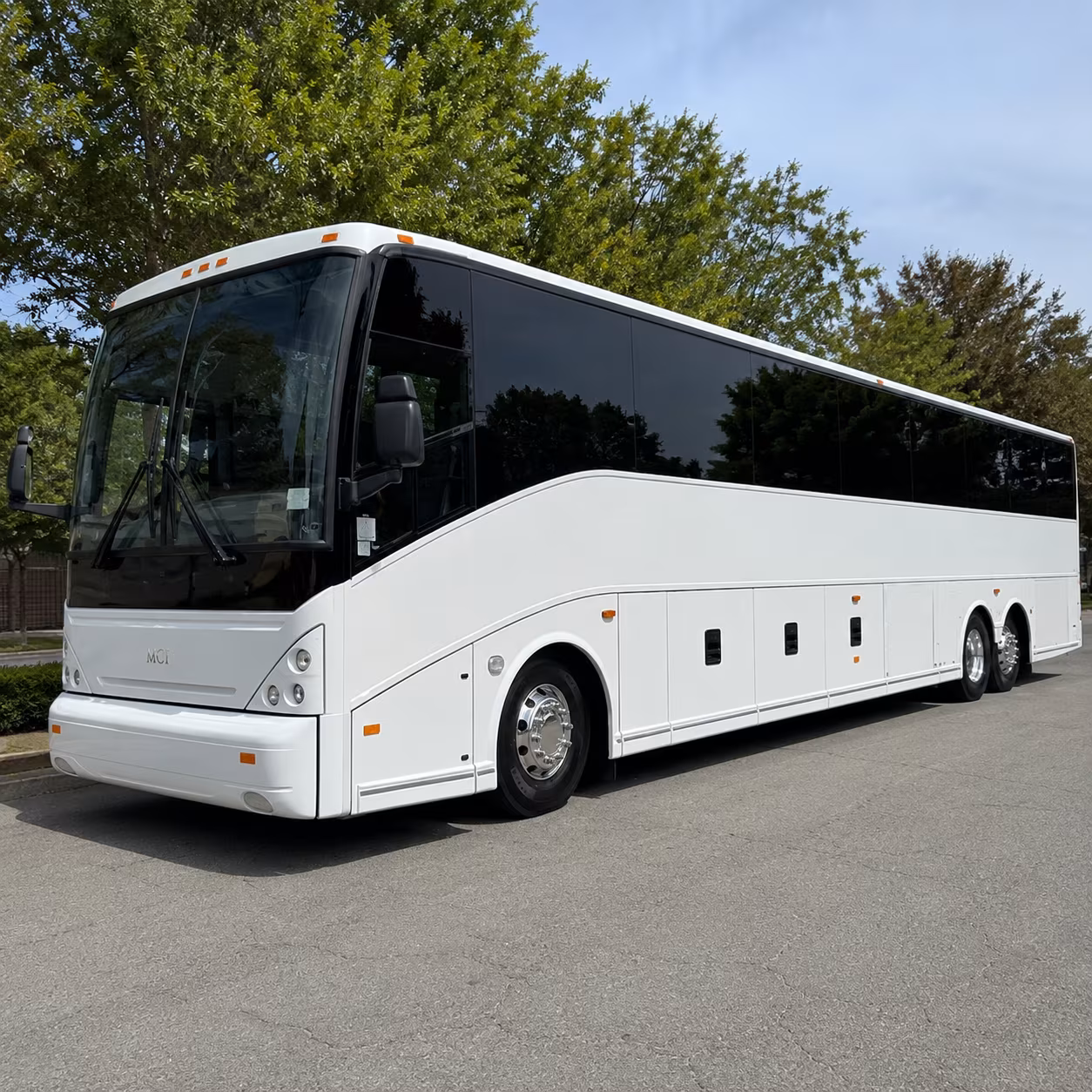 la marque make your group trip comfortable with a la marque long distance charter bus rental