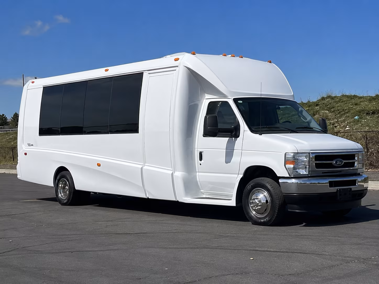 pearland bus rentals