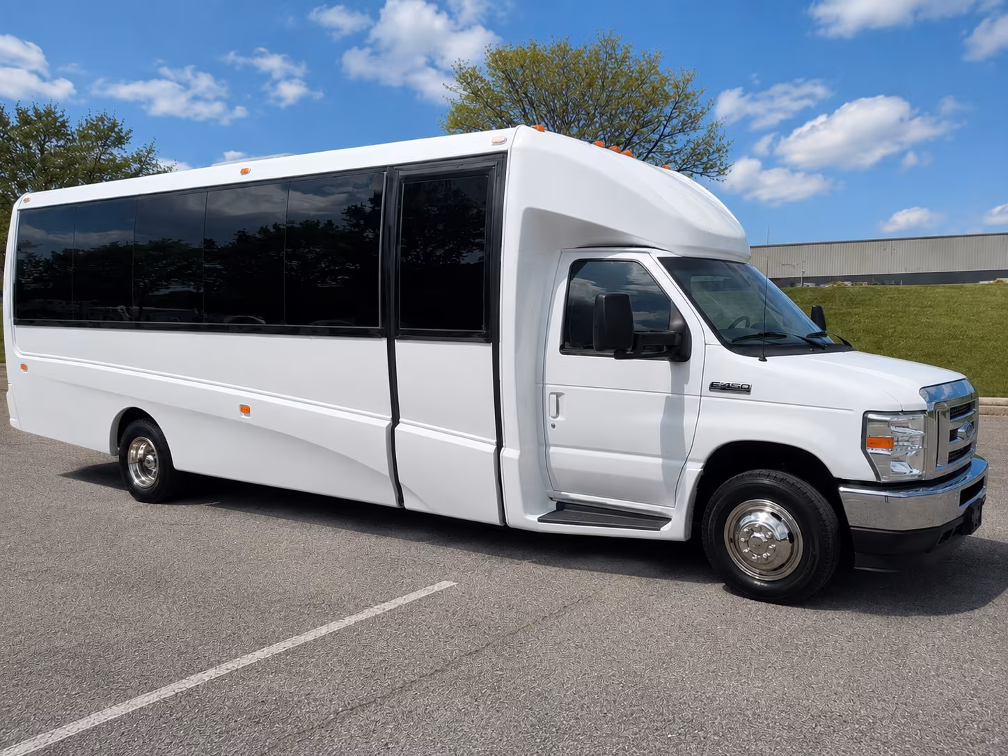 shuttle guests seamlessly along seawall boulevard on your wedding day