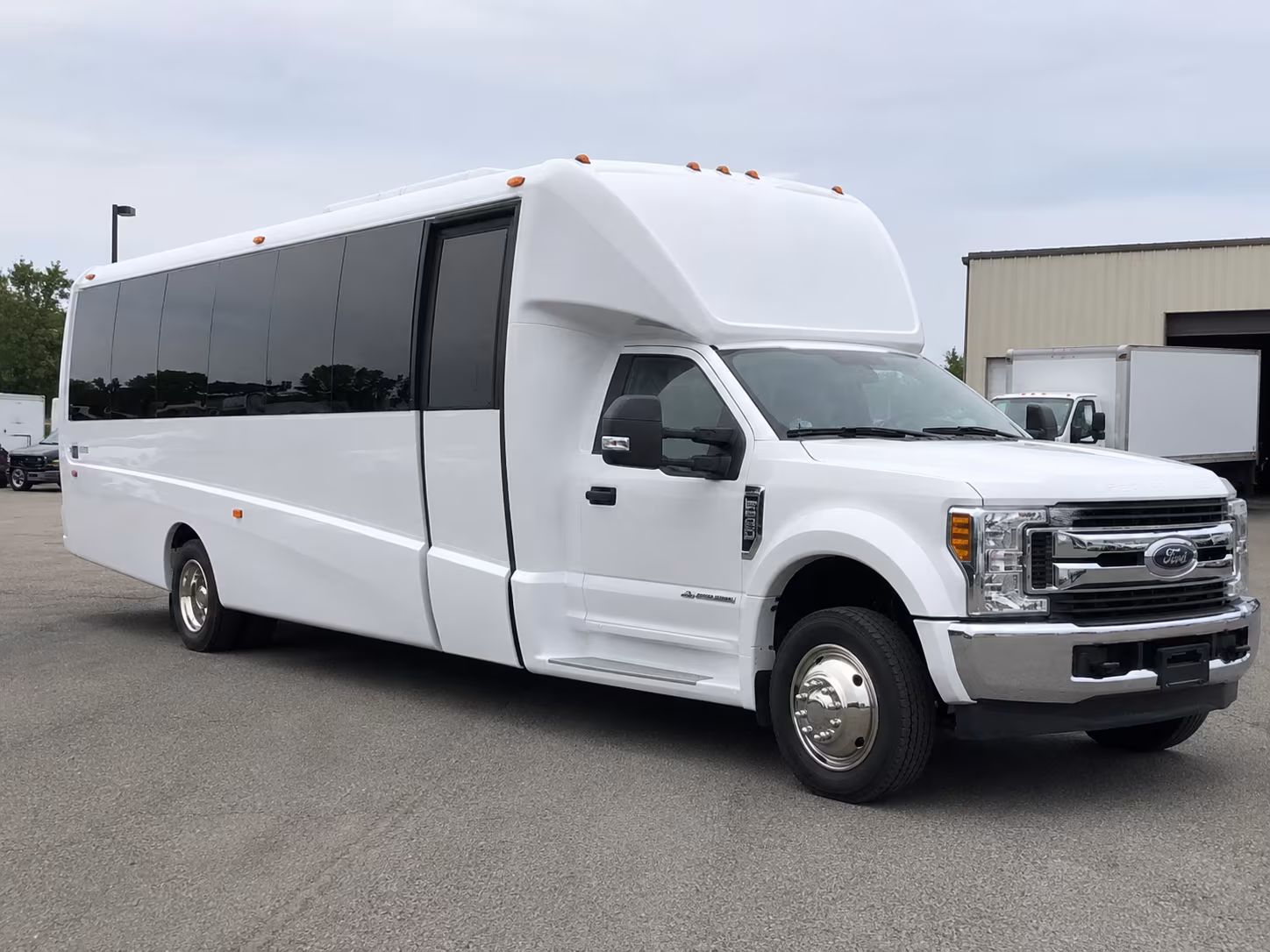 texas city get the whole group to the dance with texas city prom transportation